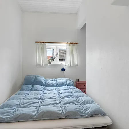 Cozy In Aakirkeby With Wifi Dom wakacyjny *