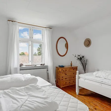 Awesome In Aakirkeby With Kitchen Holiday home *