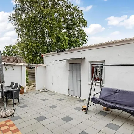 Awesome In Aakirkeby With Kitchen Holiday home *