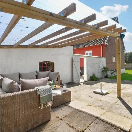 Dom wakacyjny Cozy In Aakirkeby With Wifi Åkirkeby