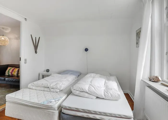Cozy In Aakirkeby With Wifi