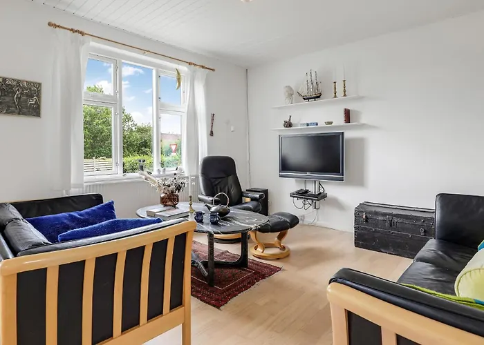 Cozy In Aakirkeby With Wifi * Åkirkeby